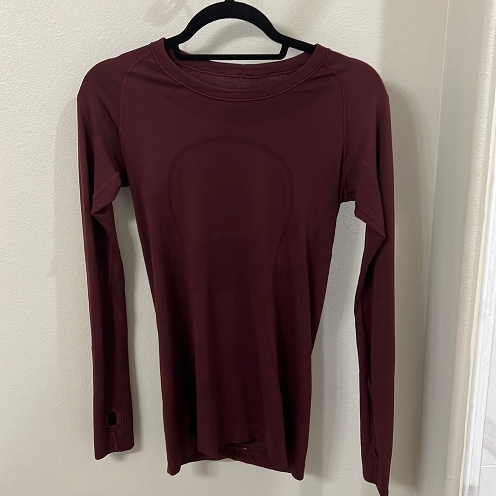 Lululemon Swiftly tech long sleeve size 6